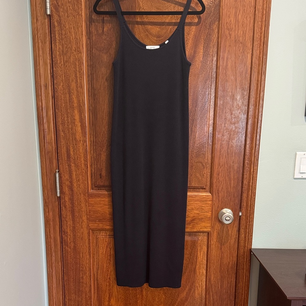 Elegant Navy Ribbed Sleeveless Dress
